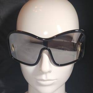 Retro Black sunglasses