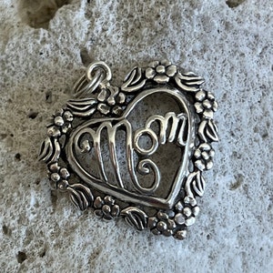 Pendentif Coeur en Argent Massif avec Fleurs Maman Signé