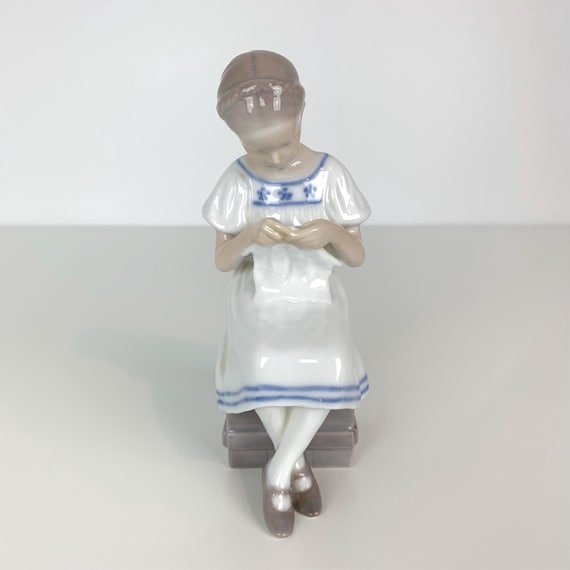 Bing Grondahl Girl Knitting Figurine Copenhagen Denmark Vtg B&G