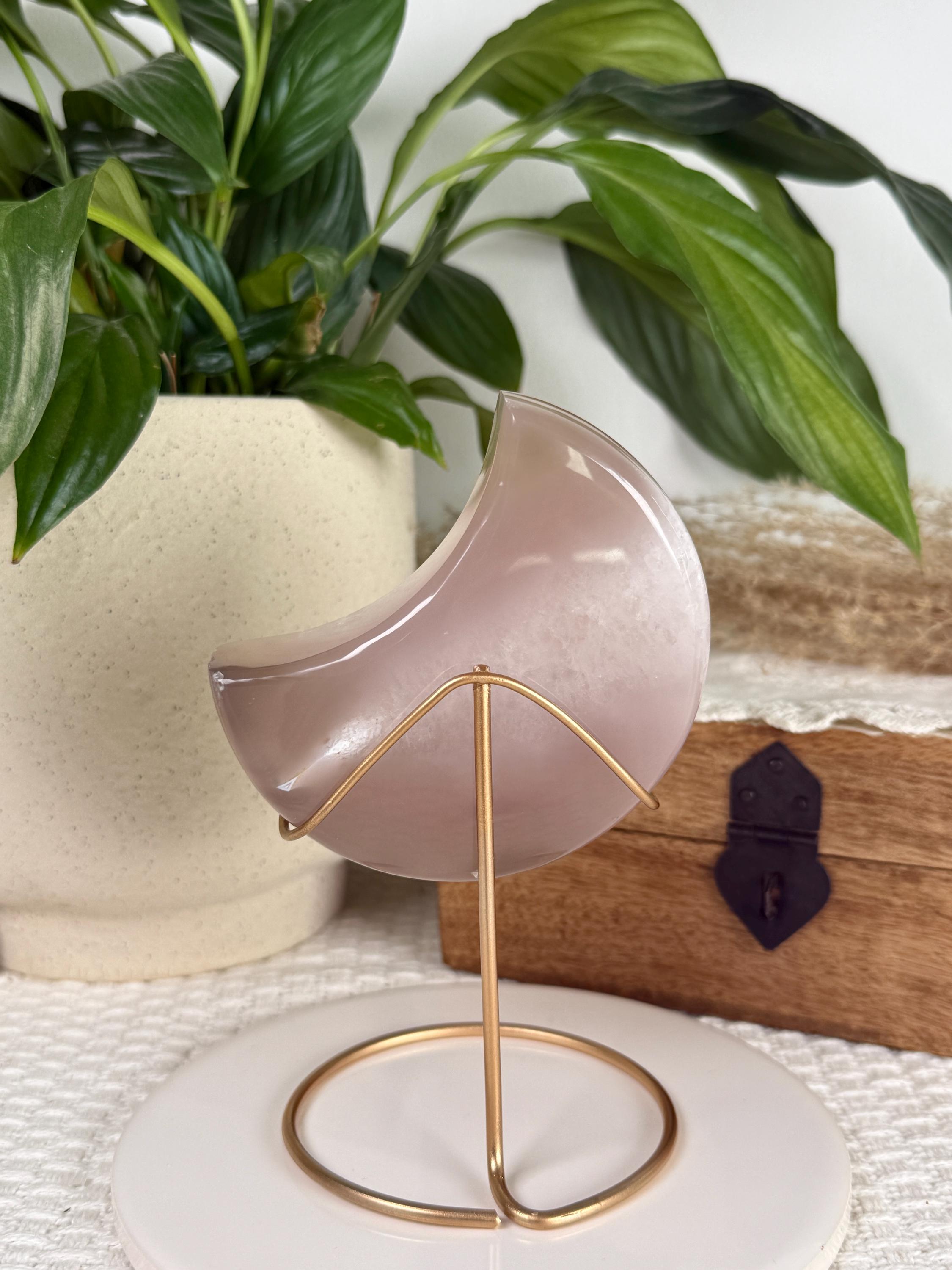 【アゲート】 ドゥルージー　ムーン シェイプ スタンド付き スタンド付きドゥルージーアゲートムーン、ブラジル産天然手彫り