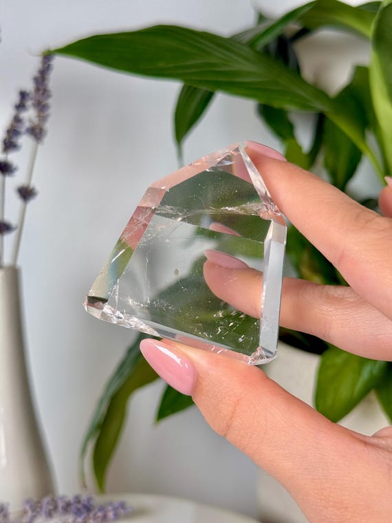 天然レムリアンクォーツタワー、ブラジル産の美しく磨かれた透明