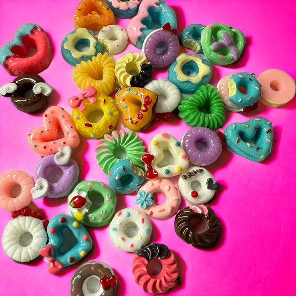 Charms Resin donuts, adorable donut charms for DIY projects, slime charms,fake food crafting, fun decoration, mix pack of 10.