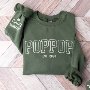 Custom Poppop Sweatshirt with Kid Name on Sleeve, Personalized Pop-pop Est Crewneck, Grandpa Christmas Sweatshirt For Papa, Gift For Grandpa