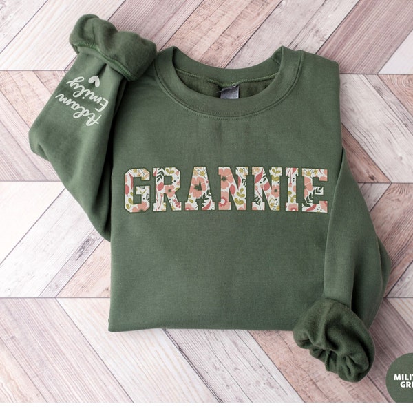 Custom Grannie Sweatshirt Kid Name on Sleeve, Floral Grannie Sweatshirt, Grannie Crewneck, Grandma Shirt, Mothers Day Gift, Granny Sweater