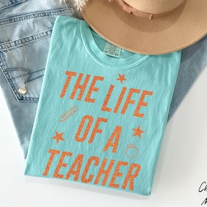 Das Leben eines Lehrers Shirt Komfort Colors® Niedliches Lehrer-Leben-Hemd Kundenspezifisches Lehrer-T-Shirt Geschenk zurück zu Schulgrundschul-Unterrichts-T-Shirt