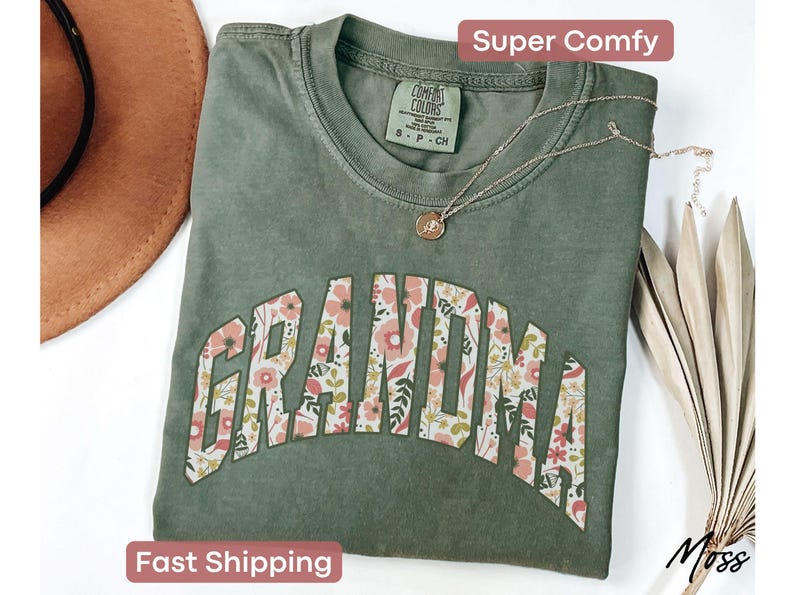 Floral Great Grandma shirt in Comfort Colors, a thoughtful Mothers Day gift for Grandma.