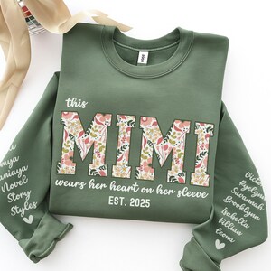 Floral Mimi Sweatshirt With Custom Grandkids Name, This Mimi Wears Her Heart on Sleeve, Personalized Grandma Mimi Est Shirt Mothers Day Gift