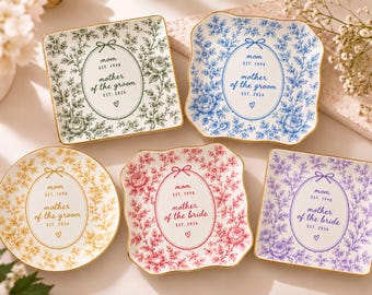 Custom Floral Mother of the Bride Ring Dish, Mother of the Groom Jewelry Dish, Personalized Mom Trinket Tray, Wedding Day Gift from Daughter