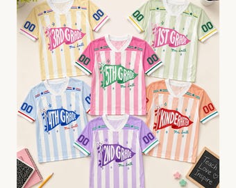 Gepersonaliseerd voetbalshirt voor leerkrachten, shirt met eigen naam, nummer en wimpel, T-shirt voor de start van het schooljaar, kleuterklas, 1e, 2e, 3e, 4e en 5e klas