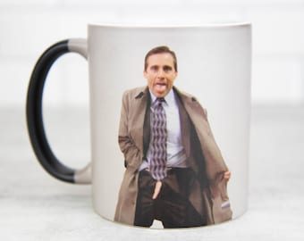 Taza negra mate de 11 oz que cambia de color de The Office con Michael Scott