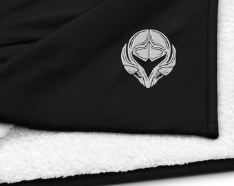 Embroidered Metroid Helmet Premium Sherpa Blanket
