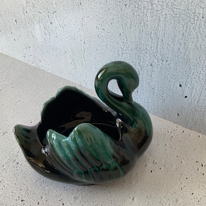 Swan. Blue Mountain Pottery. Small swan. Glazed pottery figure.