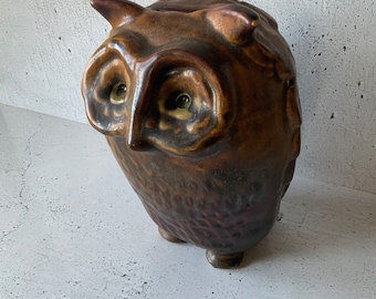 Bennington Potters Owl coin bank with stopper! 1960’s. David Gil. Authentic, numbered, original. Ceramic/porcelain. Vintage coin bank.