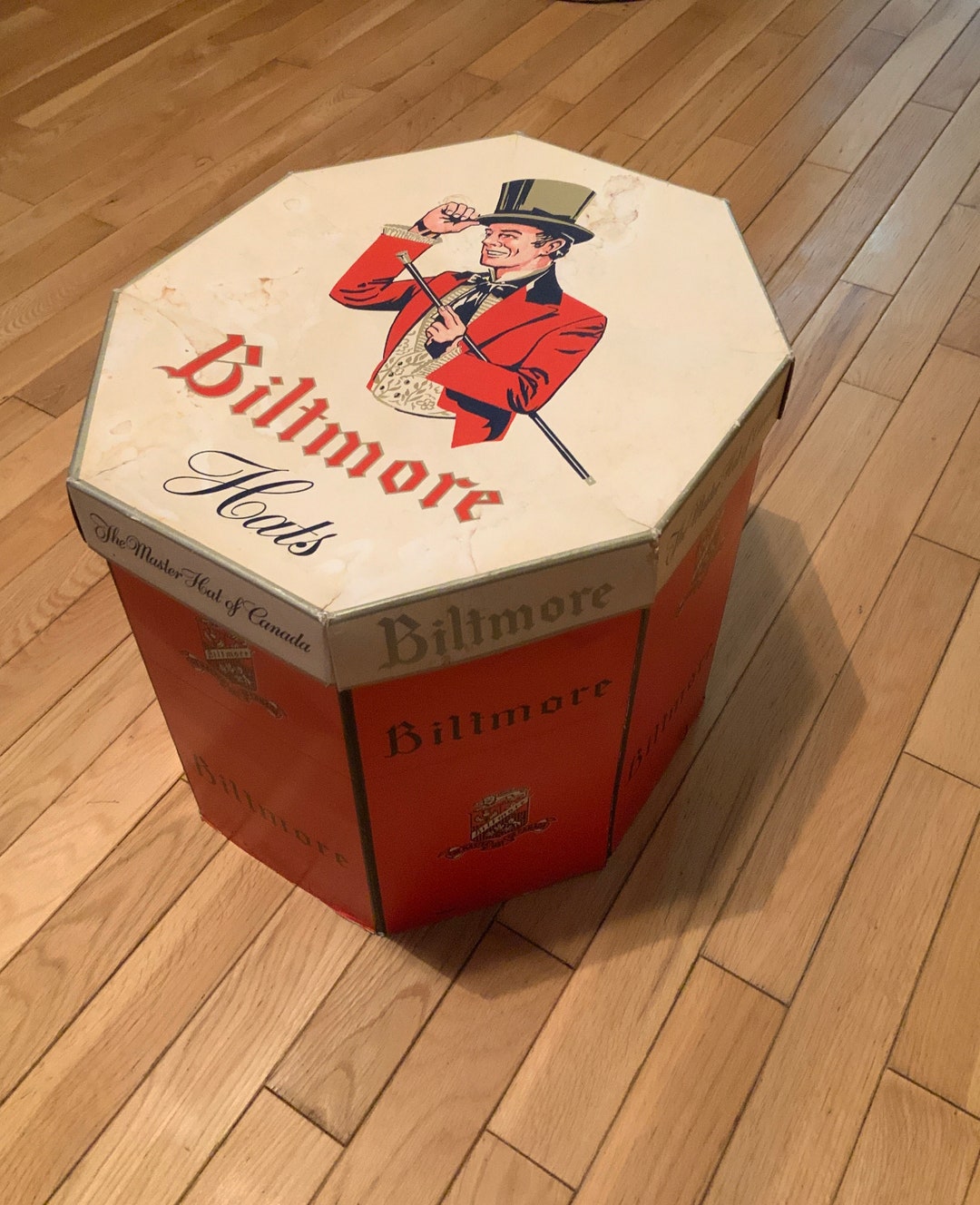 Biltmore Top Hat Box. the Master Hat of Canada. Clothing Accessory