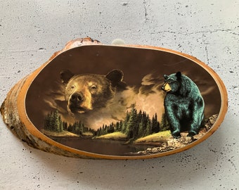 Hermosa placa de oso. Pikes Peak, Colorado. Arte de osos. Goma laca sobre madera noble. Paisaje montañoso. Arte de vida silvestre. Decoración de cabaña. Tapiz de pared barnizado.