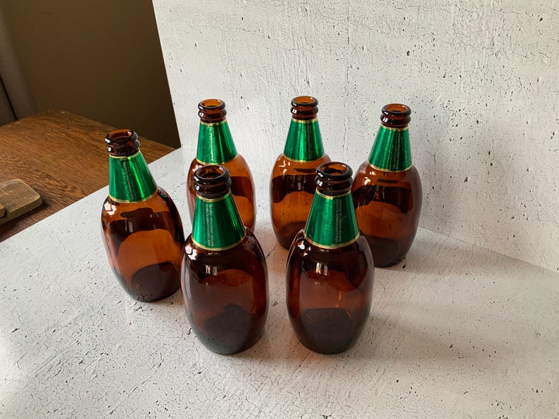 Heidelberg 6 pack. Stubby bottles. Empty. Vintage beer bottles. 1970s. Breweriana. Canadian Beer. Fine Quality Beer. Carling. Amber glass. image 8