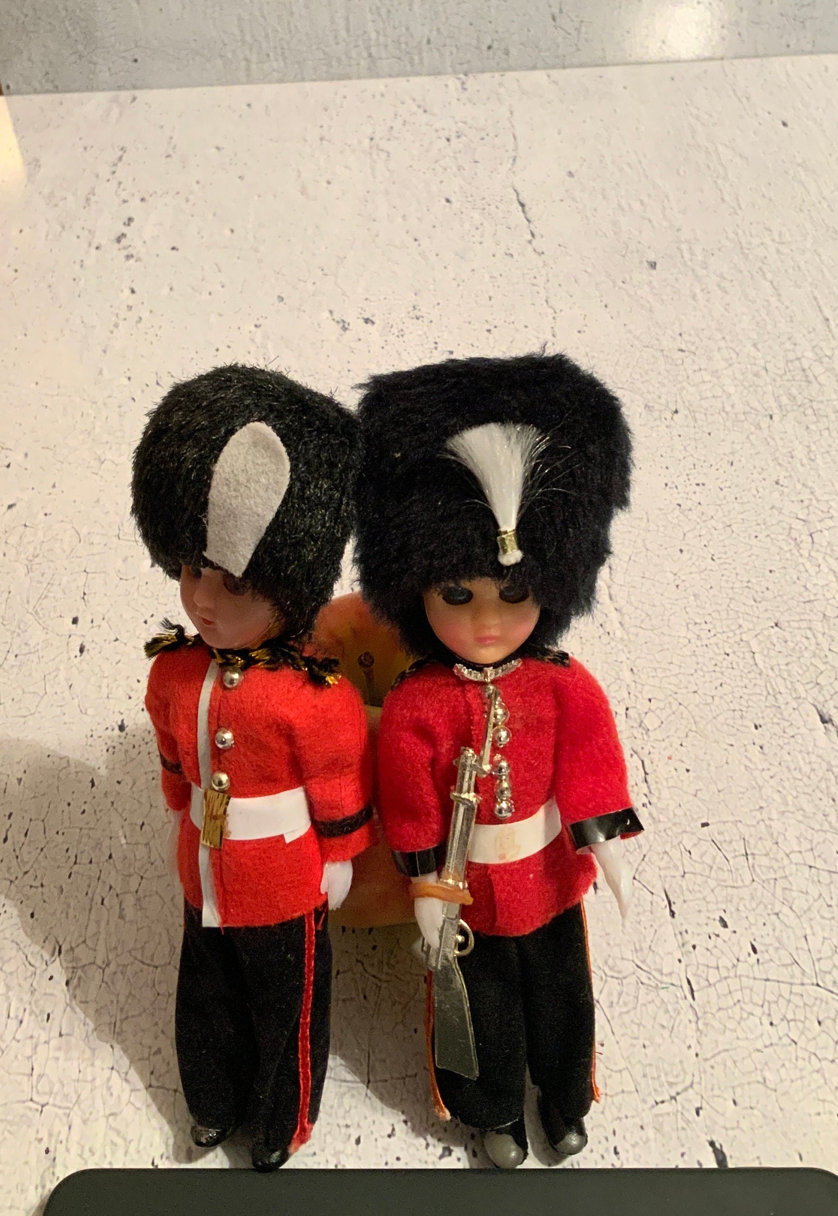 Amazon | イギリス 近衛兵 兵士 セルロイド 人形 ヴィンテージ