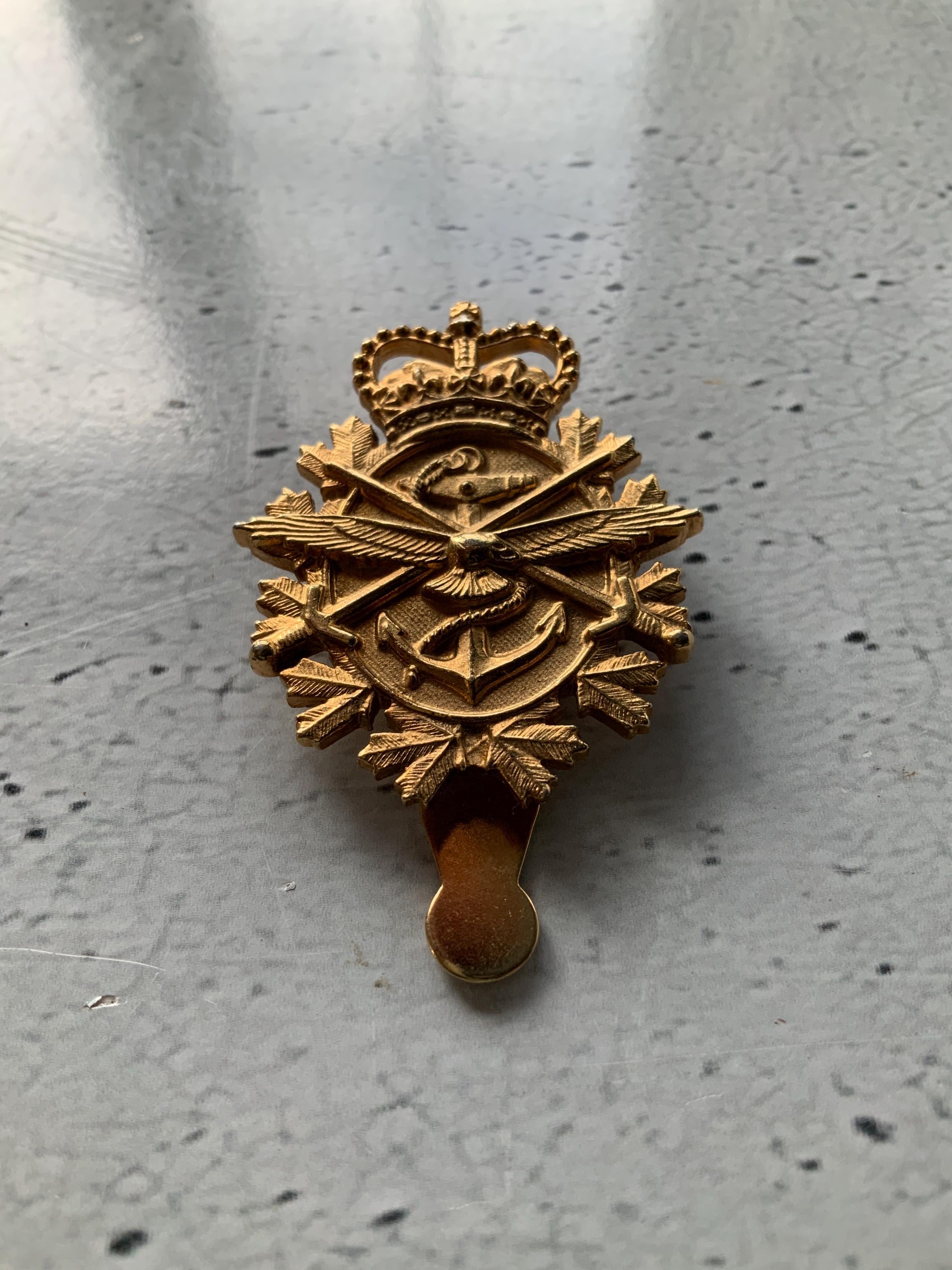 Insigne Pin's Galop 3 – Officiel FFE – Neuf - Sport & Plein air