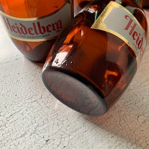 Heidelberg 6 pack. Stubby bottles. Empty. Vintage beer bottles. 1970s. Breweriana. Canadian Beer. Fine Quality Beer. Carling. Amber glass. image 4