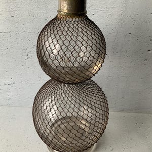 1890’s Siphon Spritzer bottle. Double bulb. Standard English Seltzogenes. British Syphon Mfg. Co. London. Double gourd. Mesh. Thick. Heavy.