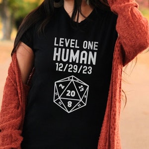 Custom Pregnancy Reveal Top, Baby Announcement to Husband Geek, Pregnant Gamer, Dnd Nursery Dungeon Mommy, Personalized Maternity Clothes