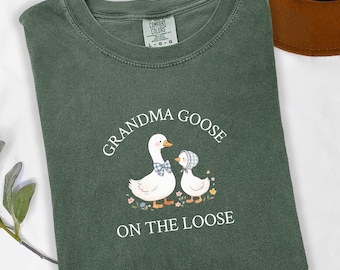 Grandma Pregnancy Announcement Tshirt, Silly Goose Baby Reveal to New Grandparents, Comfort Colors® Tee, First Time Grandmother T-Shirt