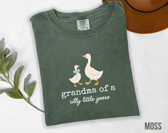 Grandma Pregnancy Announcement Tshirt, Silly Goose Baby Reveal to New Grandparents, Comfort Colors® Tee, First Time Grandmother T-Shirt