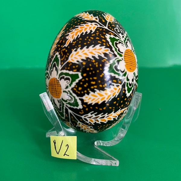 Arte con huevos: huevo de gallina Pysanky, adorno decorativo cultural para el hogar