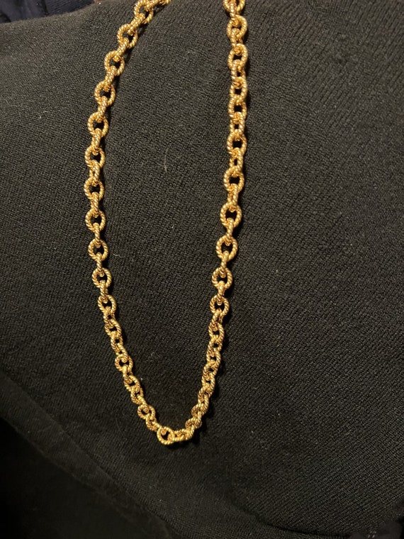 Sara Coventry textured gold necklace chain
