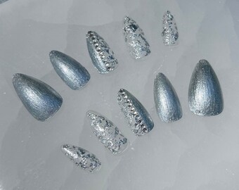 Silver Bling Nails, Press Ons With Bling, Metallic Nail Art, Bling Press On Nails, Rhinestone Nails, Fake Nails With Glue, Press On Nails