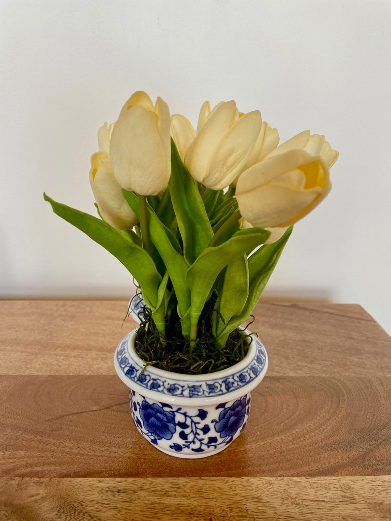 Spring/summer Real Touch Yellow Tulips Artificial Flower Arrangement in