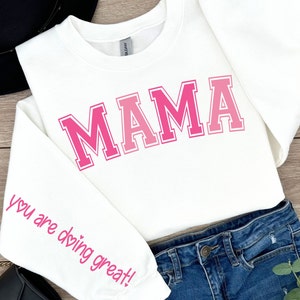 Retro mama png sublimatie ontwerp voor moeders motiverende svg positiviteit png voor dtf downloadbare png voor zeefdrukken positief citaat voor moeder