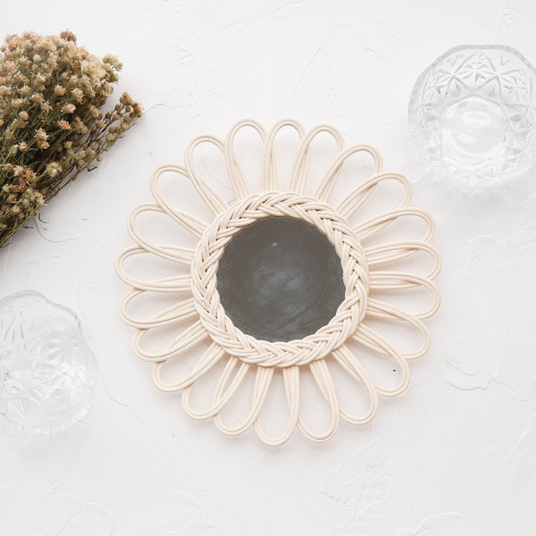 Rattan Daisy Flower Mirror, Rattan Mirror Wall Decor, Boho Mirror for Nursery, Boho Daisy Decor, Nursery Mirror for Girl, Boho Shelf Decor