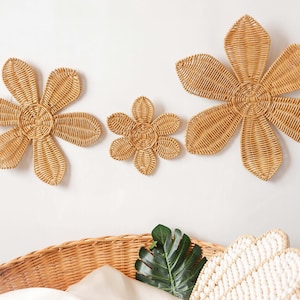 Rattan Flower Wall Decor Set of 3, Rattan Daisy Wall Decor, Rattan Girl Nursery Decor, Flower Shelf Decoration, Christmas Ornaments