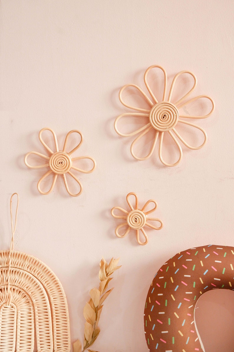 Rattan Flower Wall Decor Set, Daisy Rattan Nursery Wall Decor, Rattan Bedroom Decor, Flower Shelf Decoration, Wicker Kids Bedroom Wall Decor image 6