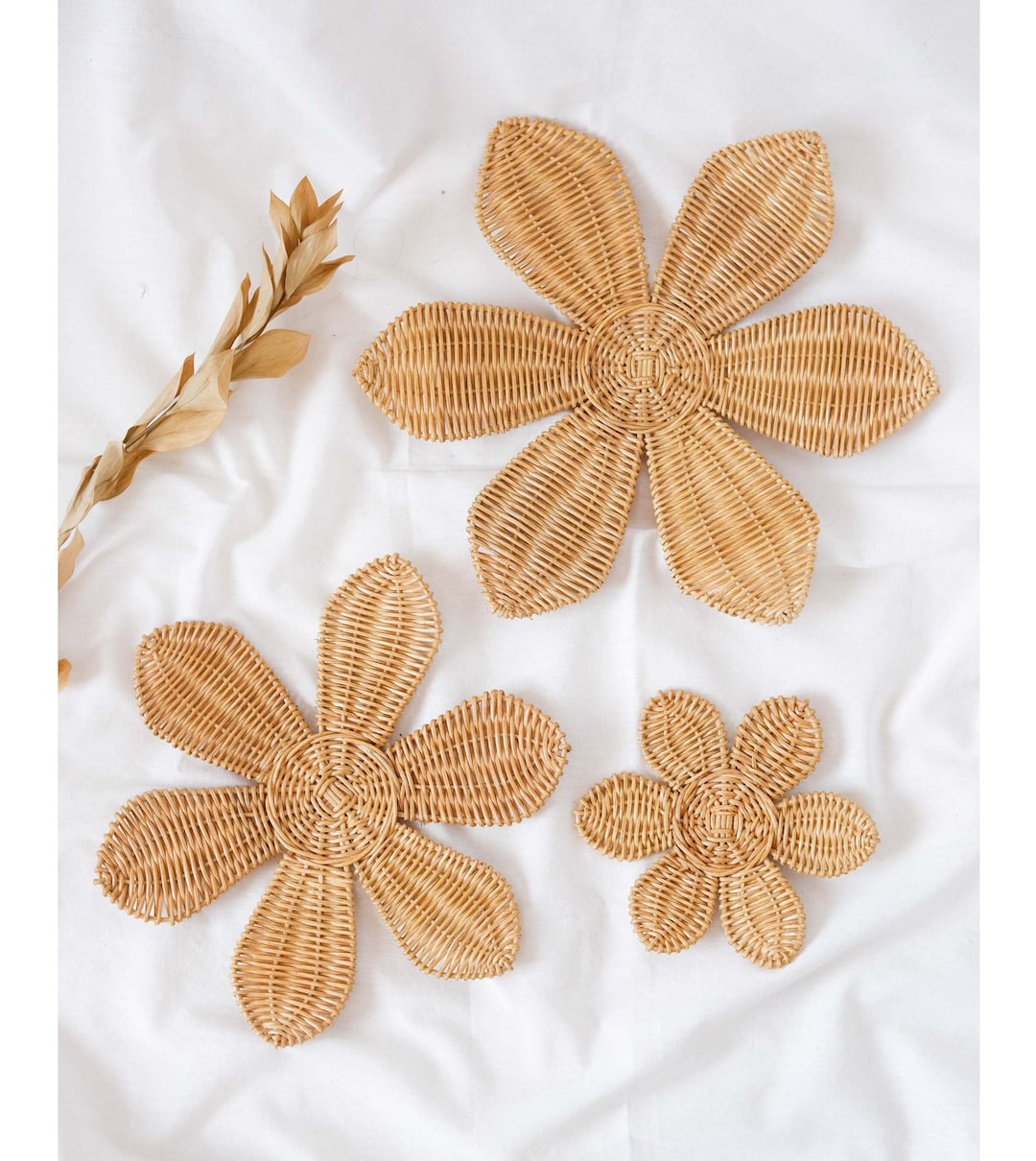 Rattan Flower Wall Decor Set of 3, Rattan Daisy Wall Decor, Rattan Girl