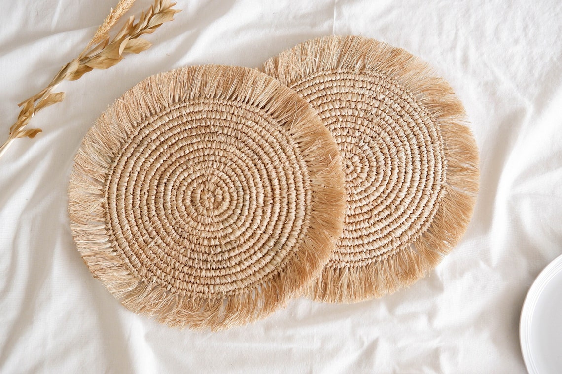 Natural Raffia Placemat Raffia Fringe Placemat Round Fringe Etsy