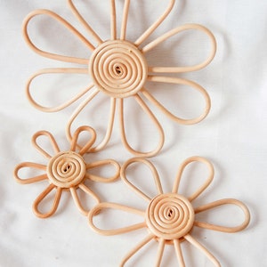 Rattan Flower Wall Decor Set, Daisy Rattan Nursery Wall Decor, Rattan Bedroom Decor, Flower Shelf Decoration, Wicker Kids Bedroom Wall Decor image 8