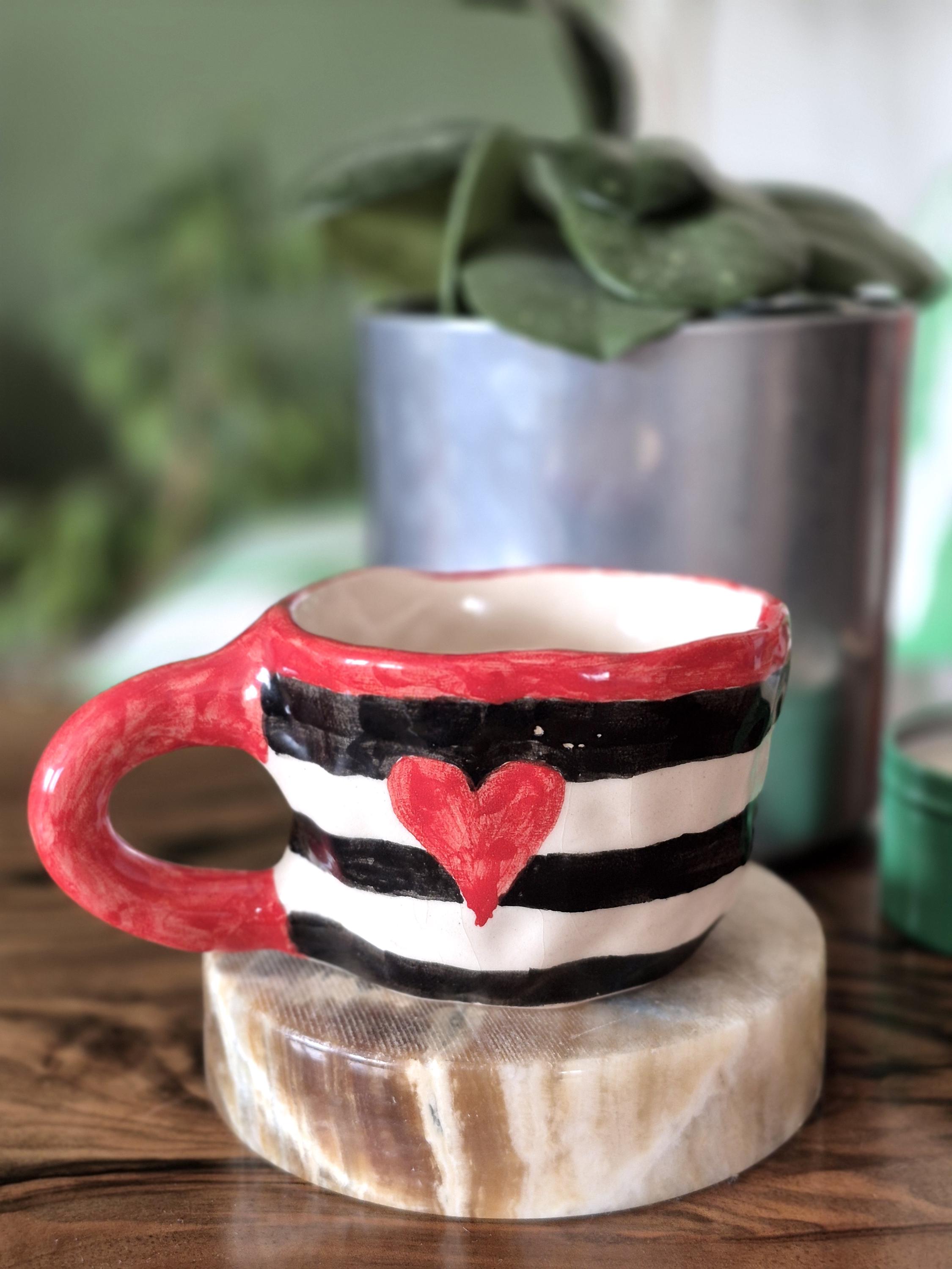 ハート トゥ ハート マグカップ - 手作り陶器製 コーヒーマグ ハート