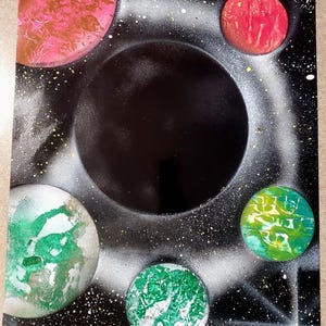 Spray paint canvas