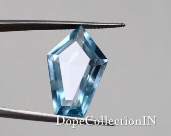 Natural 12.45 Ct Aquamarine Gemstone – Unique Kite Cut GGI Certified Loose Stone for Ring / Pendant (21x11x6mm)