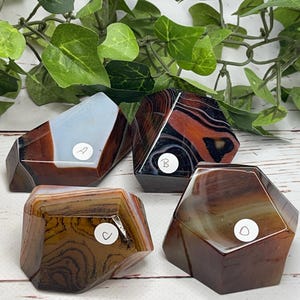 Sardonyx Freeform Crystal – Choice of A–D | Strength & Grounding Energy