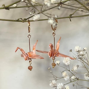 Origami-oorbellen kraanvogel med glaskralen
