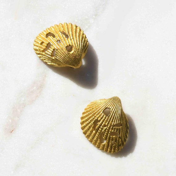 Vintage Gold Shell Earrings Beach Wedding Jewelry… - image 1