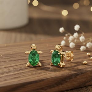 Emerald Turtle Stud Earrings – 18K Gold Plated Sterling Silver