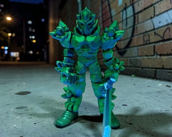Crystal Warrior Figurine – 3D Printed – Fantasy Warrior with Sword – Decoration & Gift for Gamers and Collectors – Fidget – approx. 12 cm
