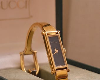 ヴィンテージ90年代レディースゴールド1500Lグッチホースビットウォッチブラックダイヤルグッチボックス入り