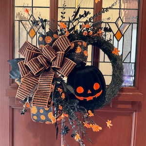Halloween Wreath, Halloween Front Door Wreath, Front Door Wreath, Black and Orange Wreath, Pumpkin Wreath, Fall Wreath