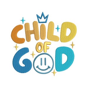 Può includere: Un design ricamato colorato con il testo "CHILD OF GOD" in un carattere divertente. Una corona si trova sopra la parola "CHILD" e un'emoticon sorridente è incorporata nella parola "GOD".