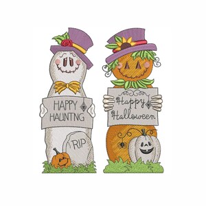 Puede incluir: Decoraciones de Halloween bordadas con un fantasma y una calabaza, cada uno sosteniendo un letrero. El fantasma lleva un sombrero morado y una pajarita, mientras que la calabaza tiene un sombrero morado con un girasol. Los letreros dicen "Happy Haunting" y "Happy Halloween".